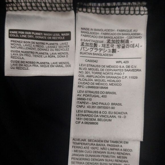 Levi's T-Shirt  - Picture 3 of 8